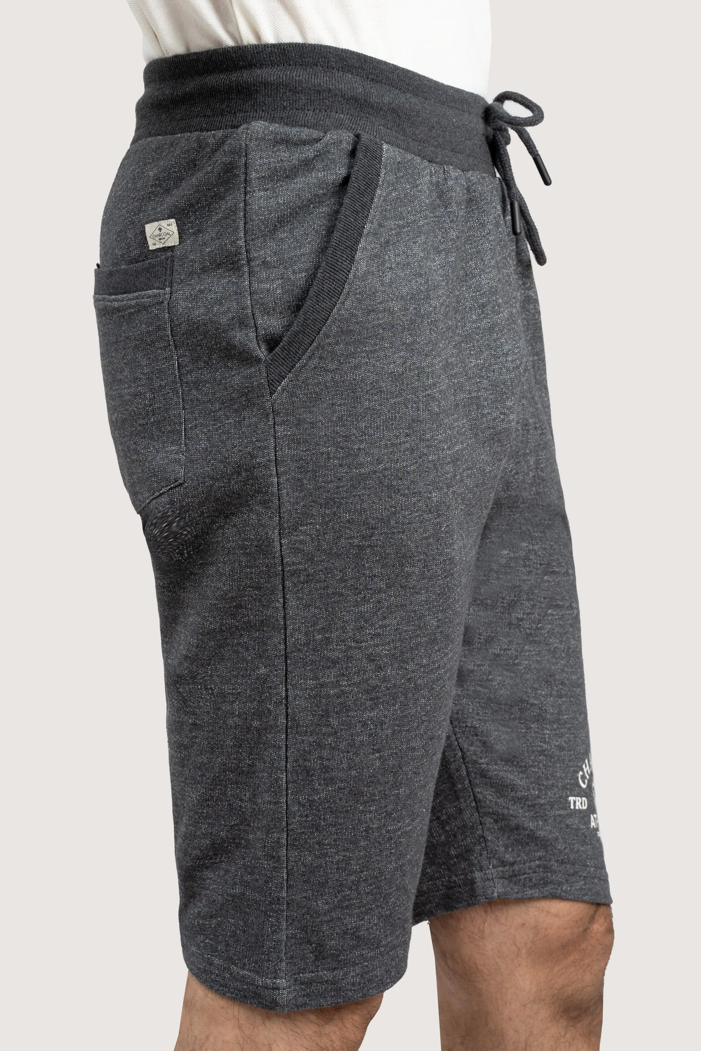 CHAIN YARN REGULAR FIT DARK GREY SHORTS